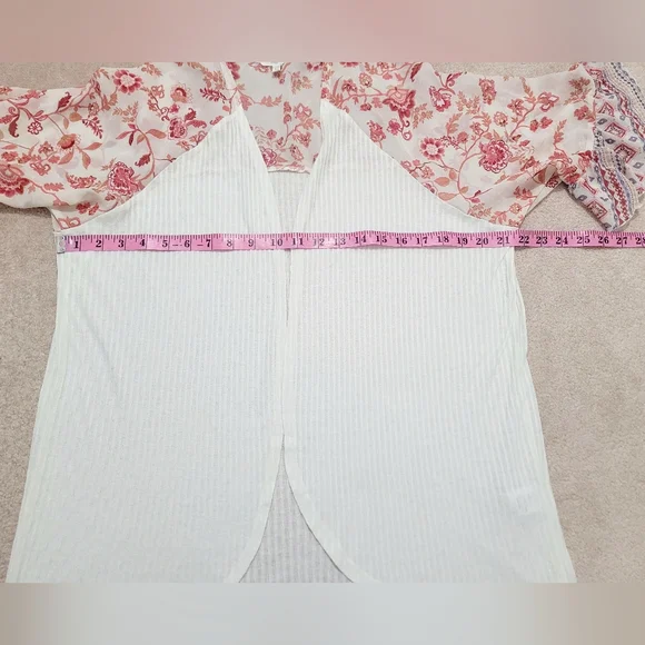 Floral Boho Cardigan Kimono Size Medium Bell Sleeve Lightweight Swimsuit Coverup - Picture 8 of 10